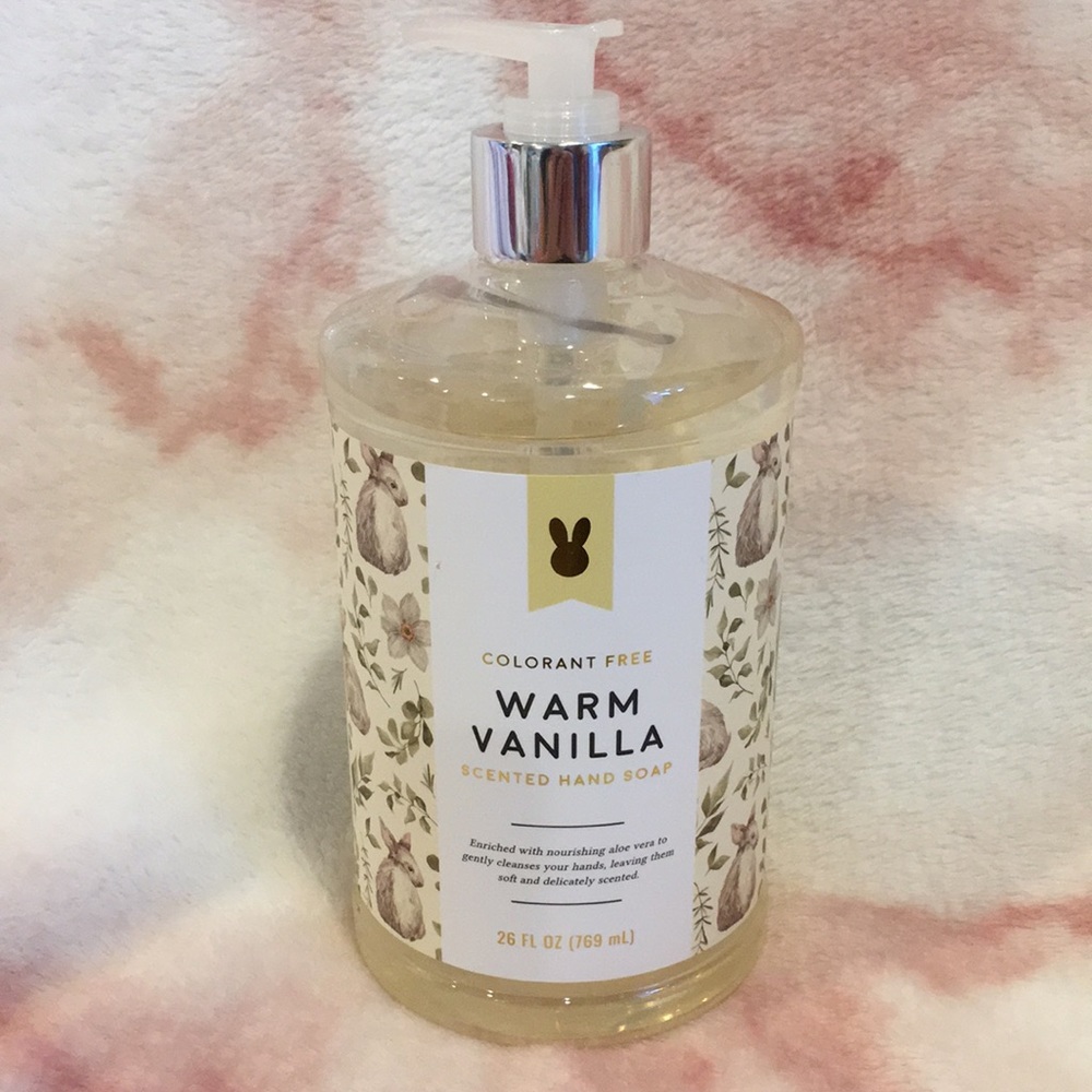 Warm Vanilla Easter Bunny Spring Designer Hand Soap Pump Colorant Free 26 oz NWT